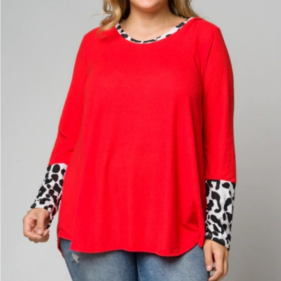 Plus Size Red Long Sleeve Hooded Fleece Knit tunic - Picture 2 of 4